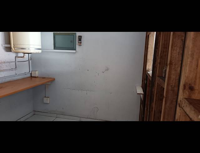 30M² RETAIL TO LET IN CARRINGTON HEIGHTS